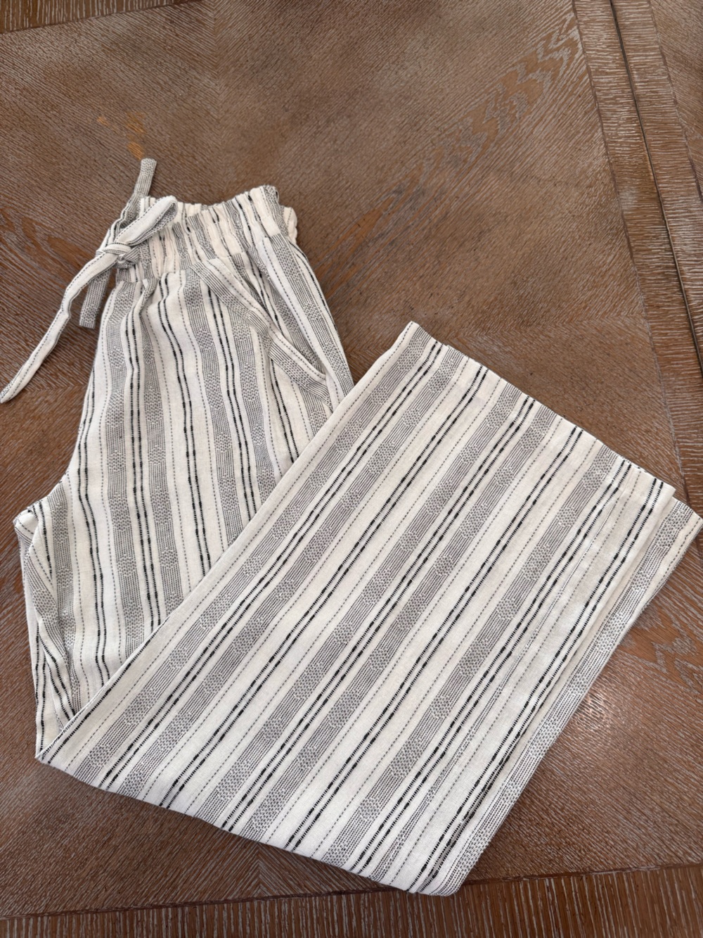 Sienna Sky Black /white Stripes Wide Leg Pants Medium Waist 28” Inseam 29”
